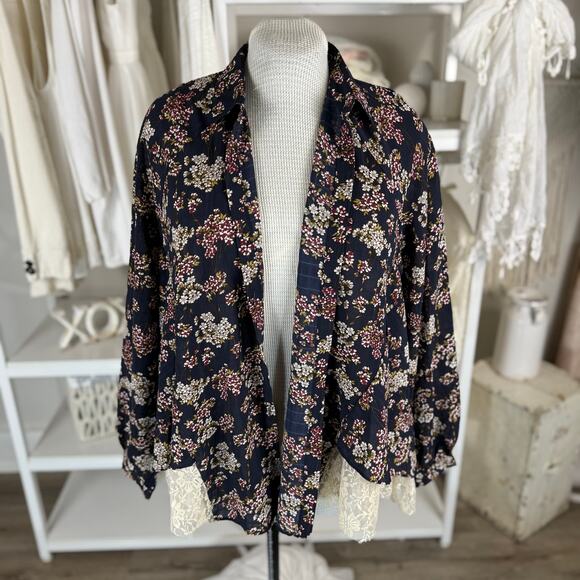 Umgee Women's Size L Black Floral Flowy Button Up Blouse w/ Lace Trim  3464 - Picture 5 of 10